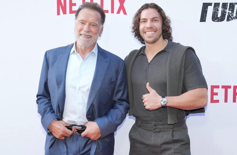 Сын Арнольда Шварценеггера выиграл состязания по бодибилдингу