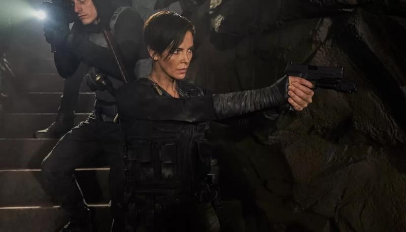 Шарлиз Терон рассказала о том, как ее мать убила отца